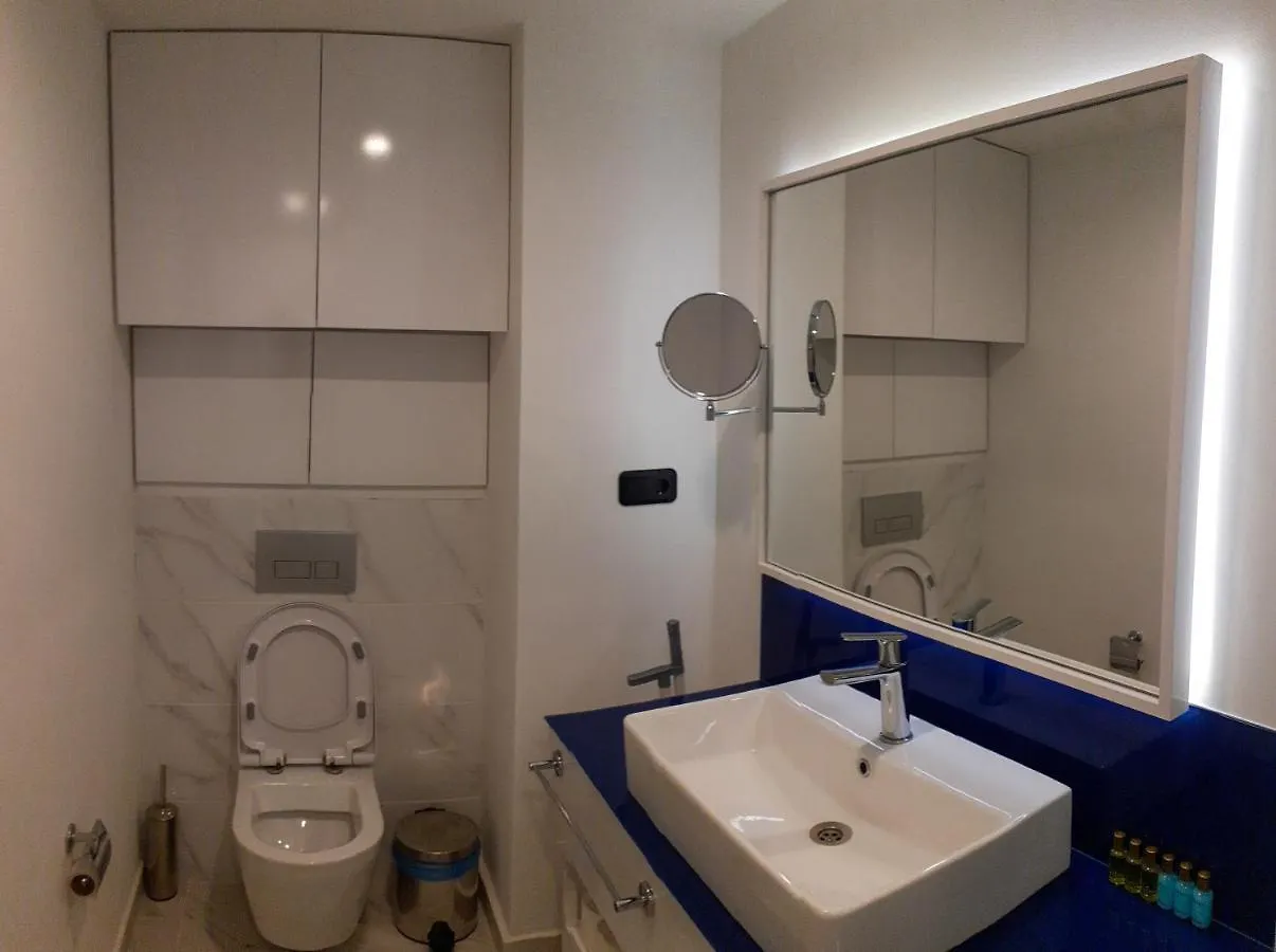 Studio On 42Th Floor - Orbi City 巴统